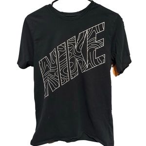 Men’s Nike tee